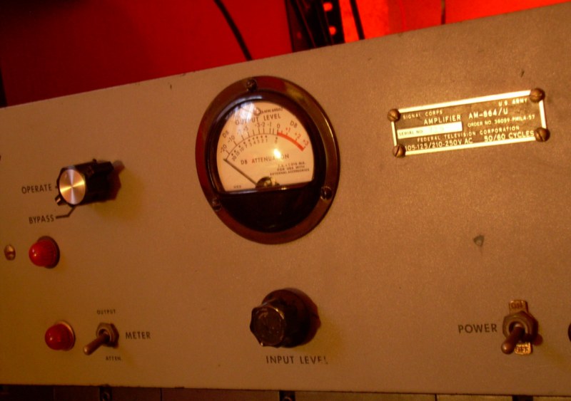 Photo : COMPRESSEUR Federal AM 864 TUBE