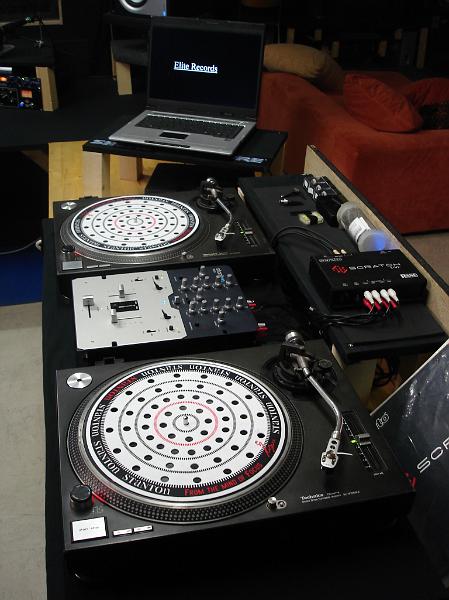 Photo annonce 2 platines Technics MK2 & Ortofon night club