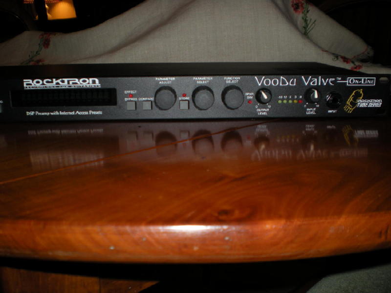 Photo annonce Rocktron Voodu Valve  & Control 8 Digitech