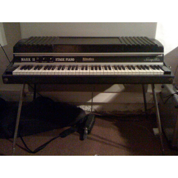 Photo : Piano Fender Rhodes mark II 73