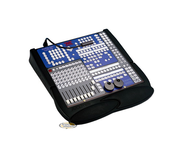 Photo : AVOLITES AZURE 2000 Console lumiere DMX fly