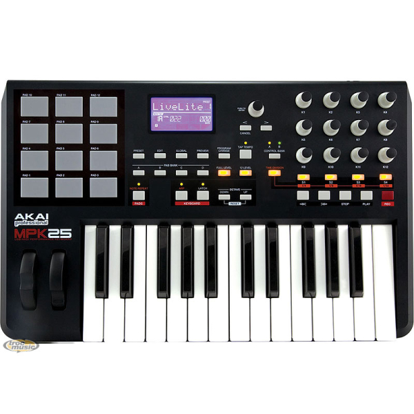 Photo : Akai MPK 25