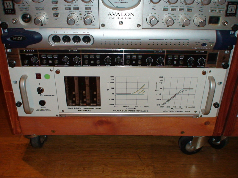 Photo : EMT 266x Compresseur Limiteur