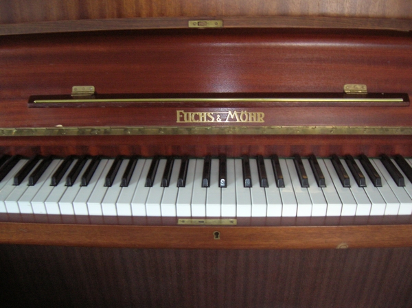 Photo annonce PIANO DROIT d etude Fuchs & Moh