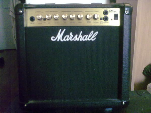 Photo : Marshall MG15 DFX