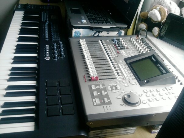 Photo : Roland VS 2000 CD
