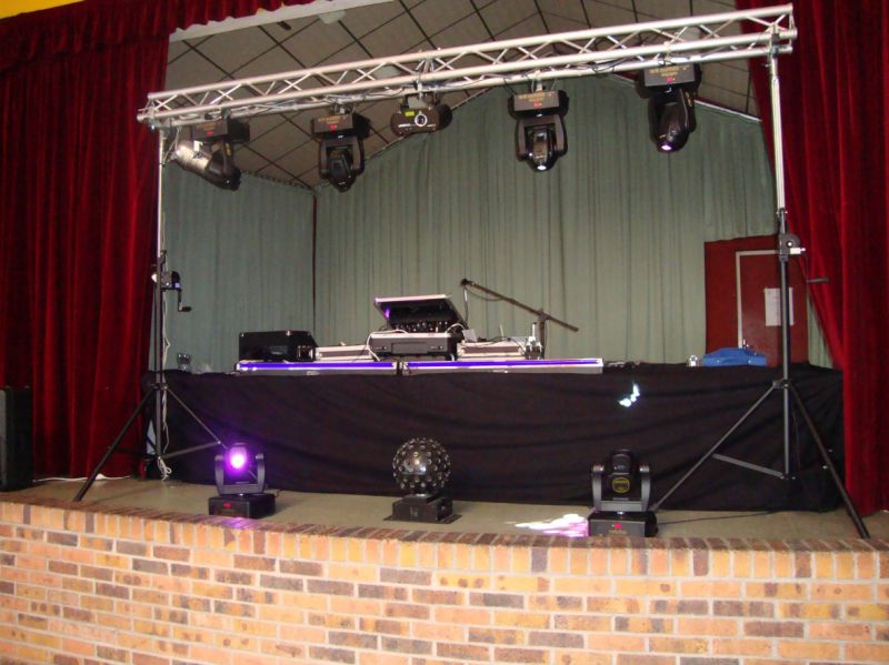 Photo : Lyres Pr lighting pilot 150 + controleur