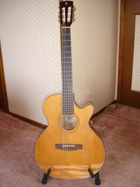 Photo : Guitare Electro Acoustique CORT CEC 5
