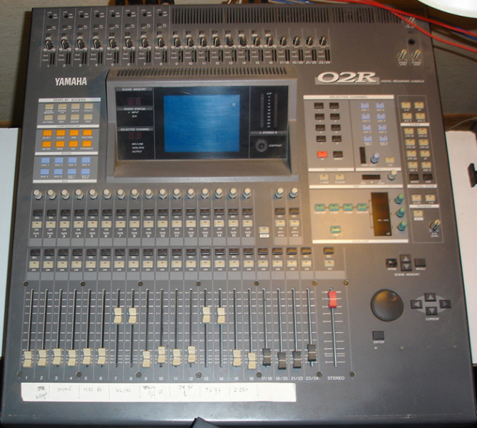 Photo annonce YAMAHA 02R & 2 Cartes TDIF