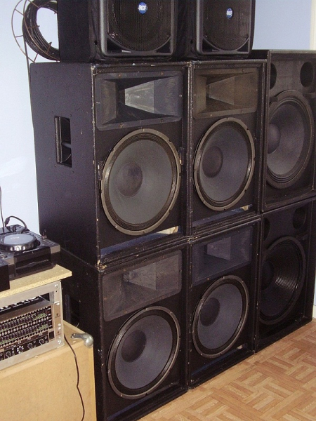 Photo annonce 4 enceintes sono Promann