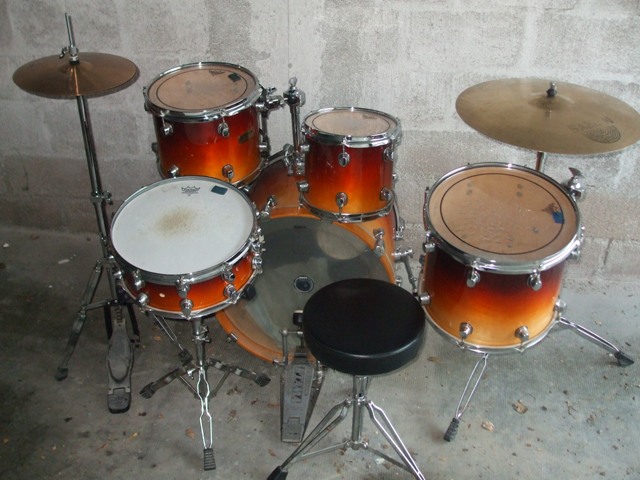 Photo annonce Basix Custom & Siege batterie Basix