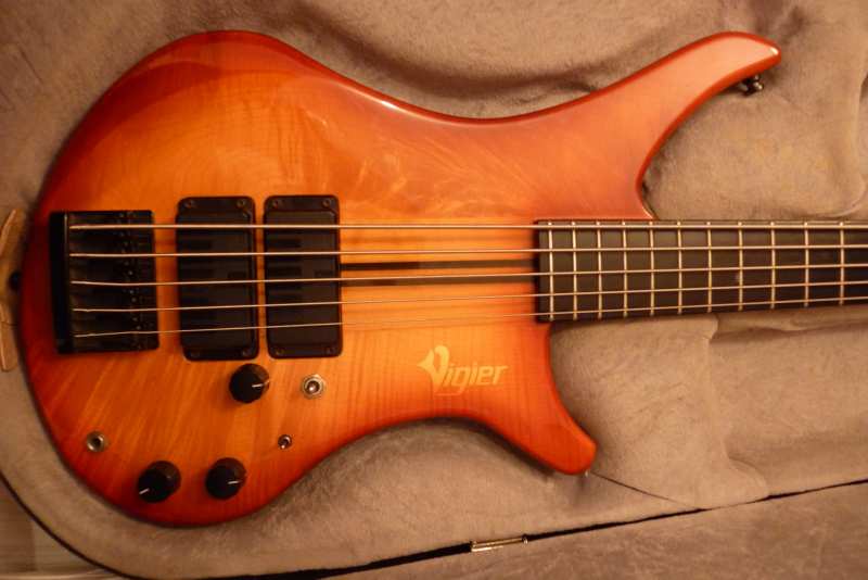 Photo annonce Basse VIGIER 5 cordes