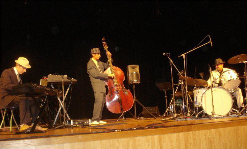 Photo annonce SPECTACLE LES GANGSTERS DU SWING