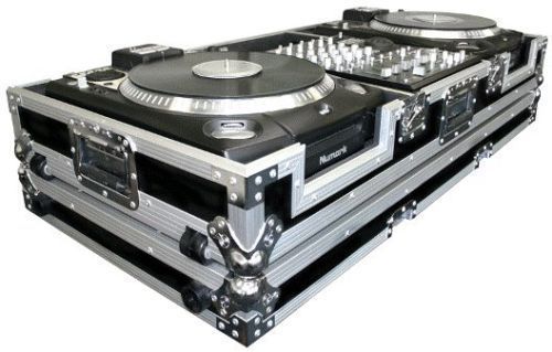 Photo annonce Flight Case 2 cdx & une table de mixage