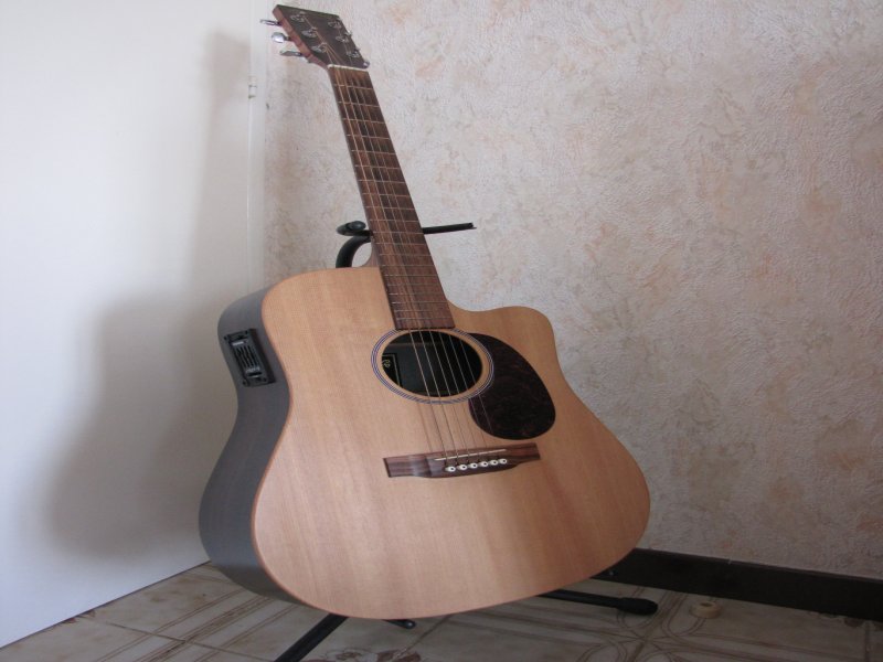 Photo annonce Guitare   Martin  Serie DCX1RE