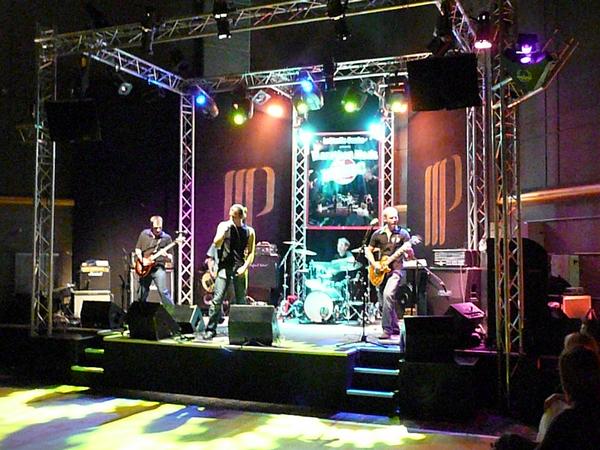 Photo annonce Ancien groupe FIRSTONE cherche Chanteur se