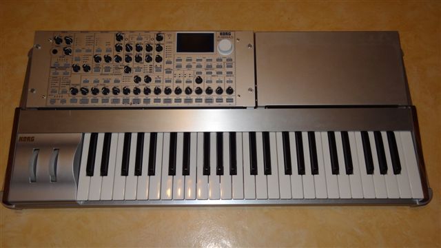 Photo annonce Korg    Radias    + clavier + casque vocoder