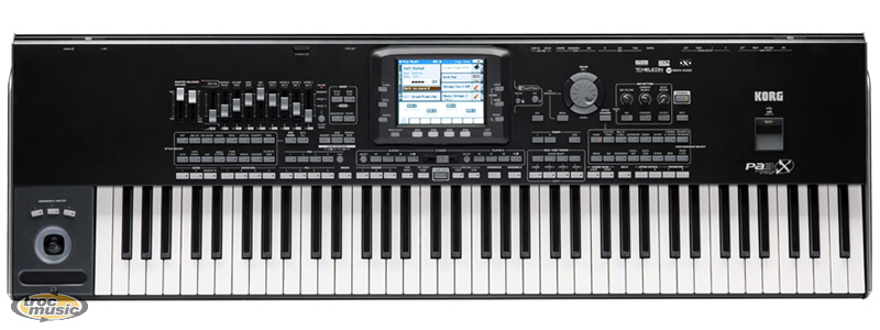 Photo : KORG    PA3X     + Audio pass possible