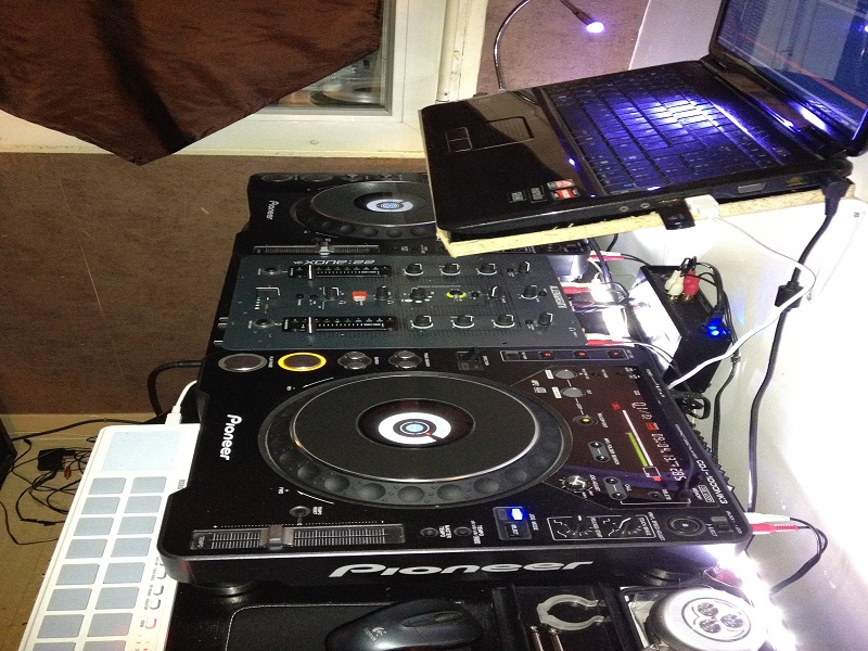Photo annonce Pionner 2 x CDJ  MK3 + Xone 22 + SL1 +nanopad