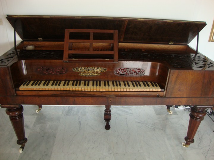 Photo annonce Piano simple authentique de 1822