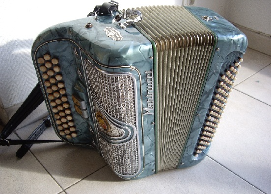 Photo annonce Accordeon Chromatique Marinucci 80 basses