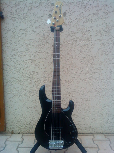 Photo annonce Basse  MusicMan SR 5 black palissandre 1989