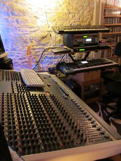 Photo annonce Producteur Compositeur auteur musicien multicar