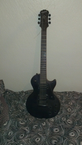 Photo annonce Epiphone Les Paul Studio Gothic + ampli + housse 