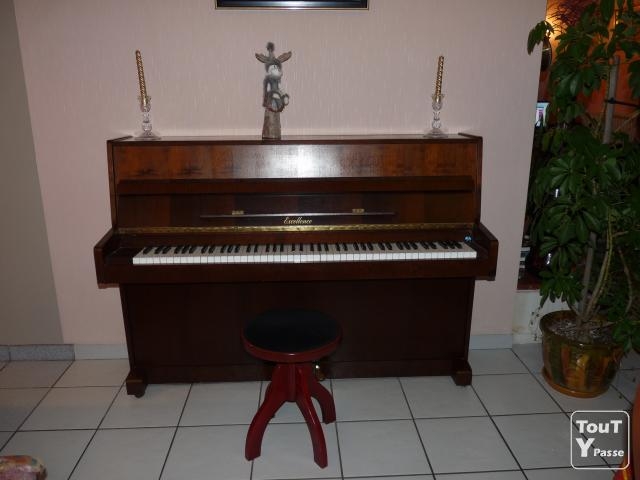 Photo annonce PIANO DROIT D ETUDE   MARQUE EXCELLENCE