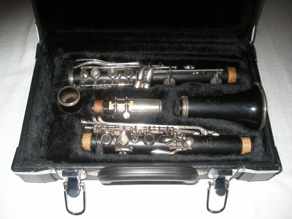 Photo annonce CLARINETTE NOBLET a PLATEAUX en ebene