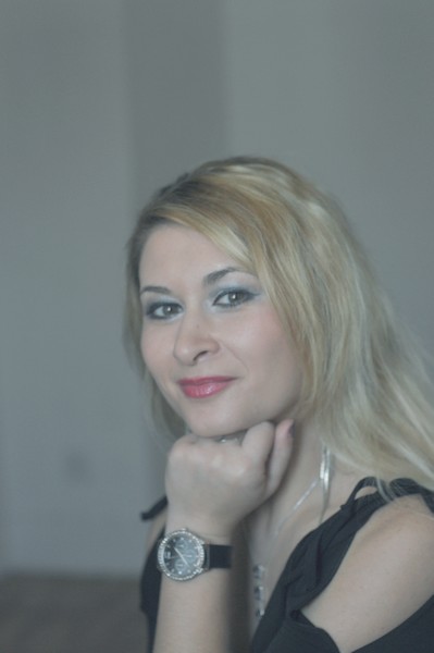 Photo : Emploi chanteuse intermittent a l annee