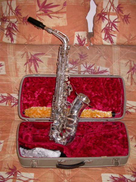 Photo annonce Sax    Dolnet    Royal Jazz alto