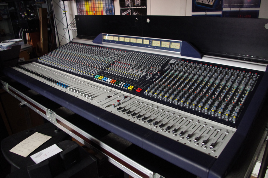 Photo : Soundcraft       MH4 16 40+4