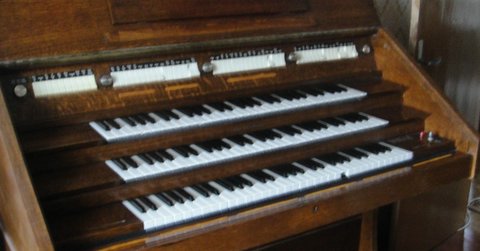 Photo : Orgue     3     claviers electronique FnT Dr Bohm 