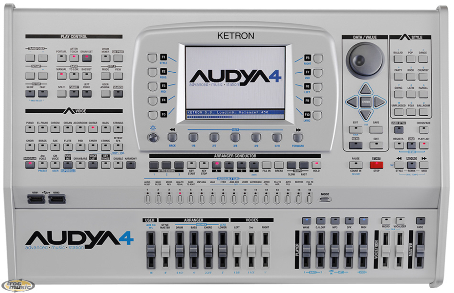 Photo annonce Ketron           Audia 4 avec mallette