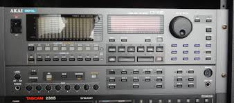 Photo annonce Enregistreur Multipiste Akai dr16 full options dd