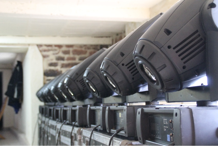 Photo : Martin    Mac   550 par 2 en flight + Accroche Ome