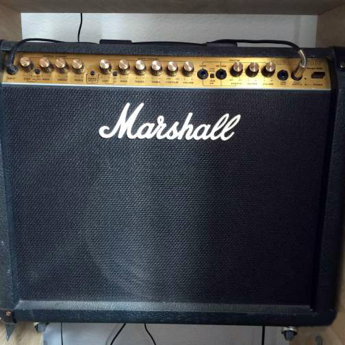Photo : Marshall Valvestate 8080 80 watts
