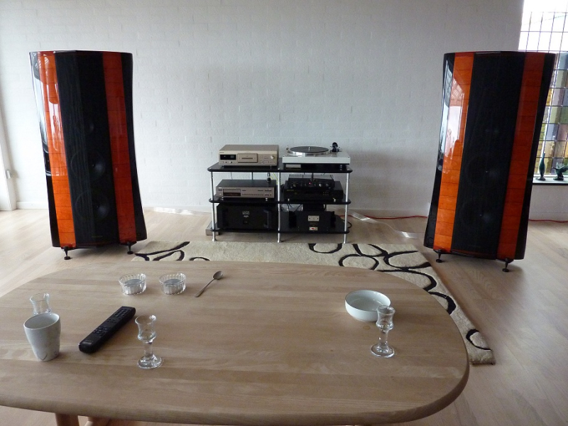 Photo : Sonus           Faber Stradivari Homage