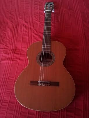 Photo : ALHAMBRA         Guitare classique adulte