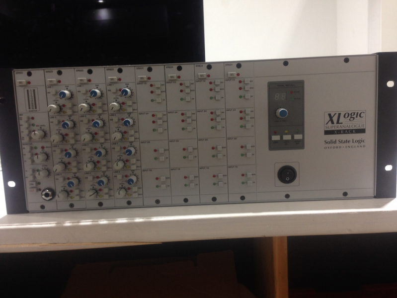 Photo : SSL             XLogic XRack Sommateur