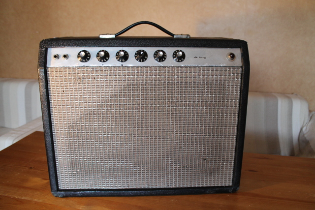 Photo : Fender Princeton Rever probable 