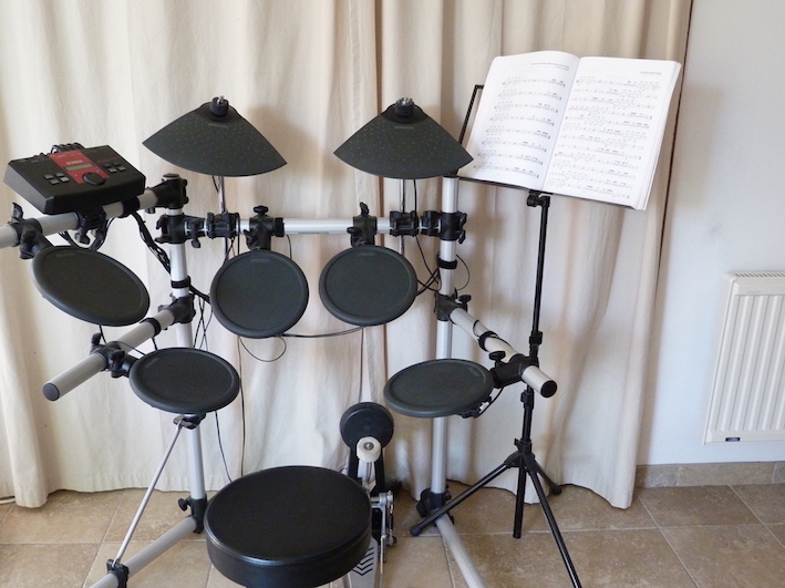 Photo : Yamaha DTXplorer 214 sons de batterie & percussion