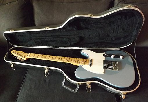 Photo : Fender Telecaster Mexique + fly SKB