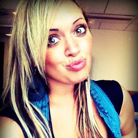 Photo : CHANTEUSE EVENEMENTIELLE