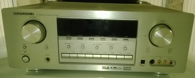 Photo : Marantz          SR 7400 Amplificateur