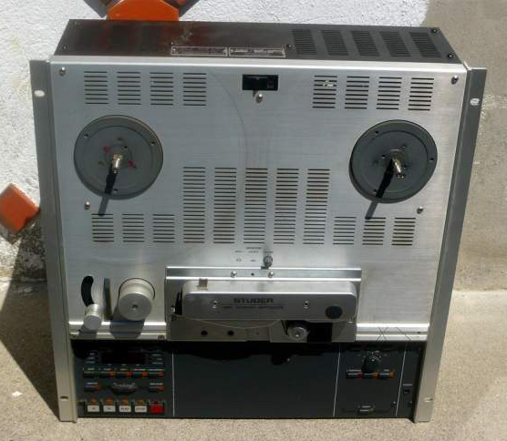 Photo : Studer           A807