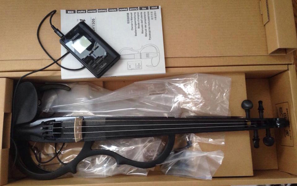 Photo : YAMAHA Silent VIOLIN SV150 BLS