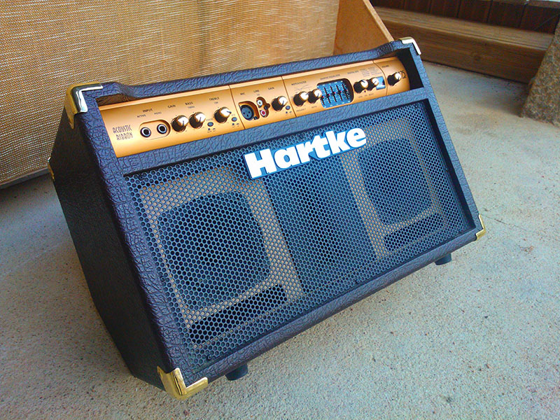 Photo : HARTKE           AC75 Ampli Acoustique
