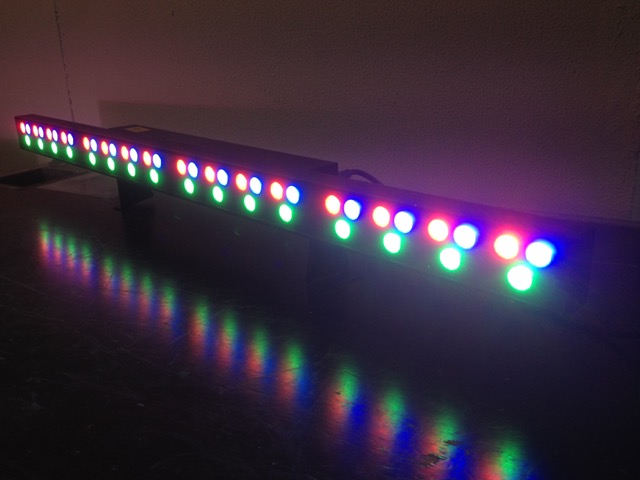 Photo : Barre   a   LED  48 x 3W